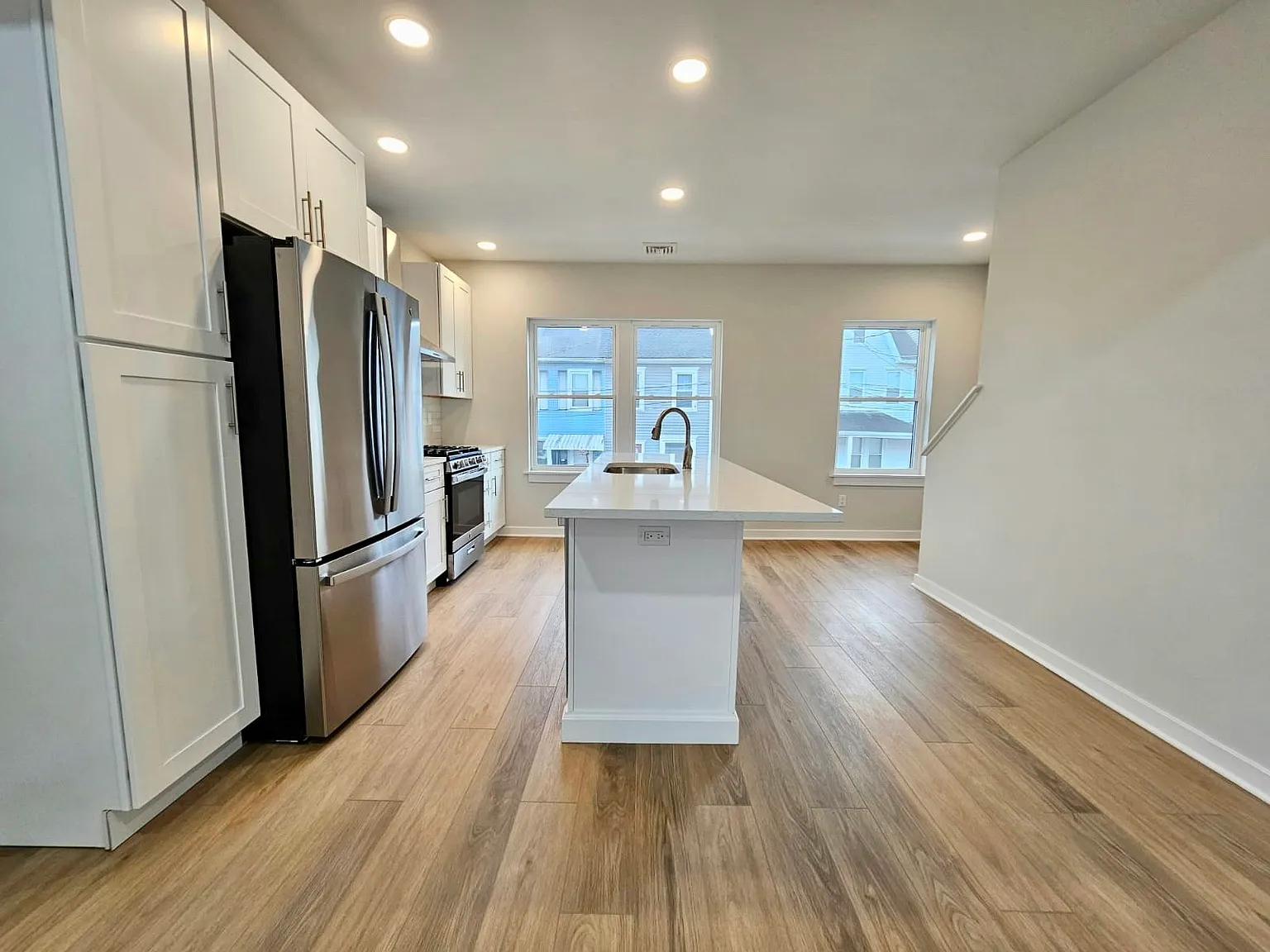 239 West Saint Joseph Street, Unit 2 — Photo 4