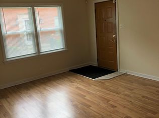 10626 S Walden Pkwy #1W, Chicago, IL 60643
