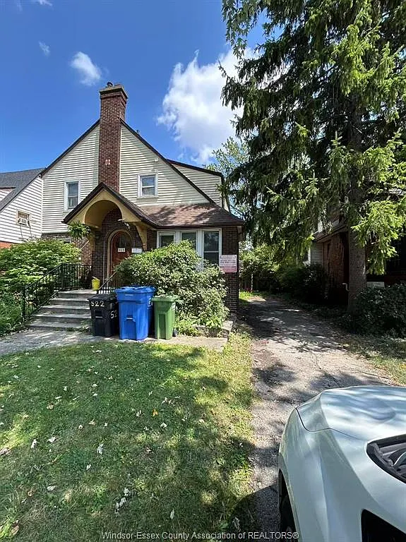 6 bed, $2,000 — Photo 2