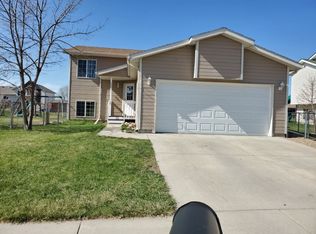 5221 Mercury Dr, Rapid City, SD 57703