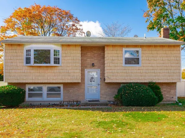 505 Grand Avenue, Lindenhurst, NY 11757