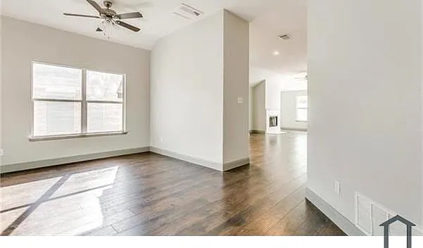4 bed, 1960 sqft, $2,950 — Photo 4