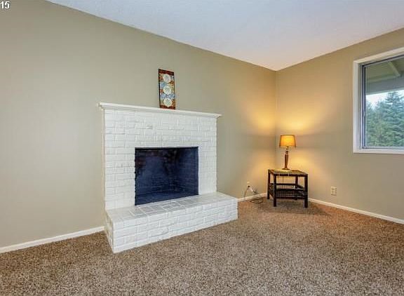 5th image of 10215 NW Lakeshore Ave