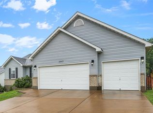 1842 Championship Ln, Festus, MO 63028