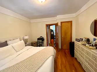 Rented by LRGNY Group, Inc.