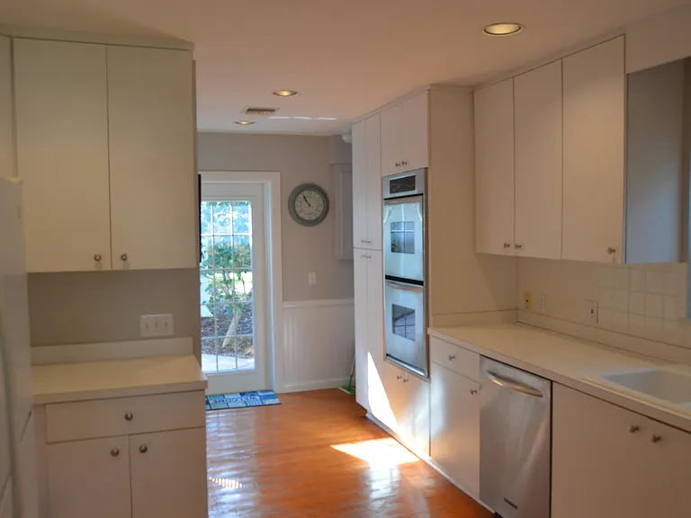 746 Azalea Ln — Photo 7
