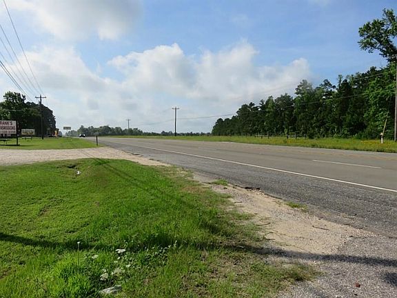 3rd image of 3881 State Highway 146 S