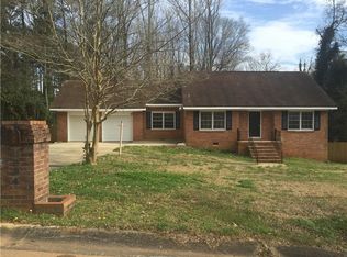 5994 Malibu Dr, Morrow, GA 30260