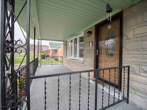 3rd image of 10614 Allen Dr