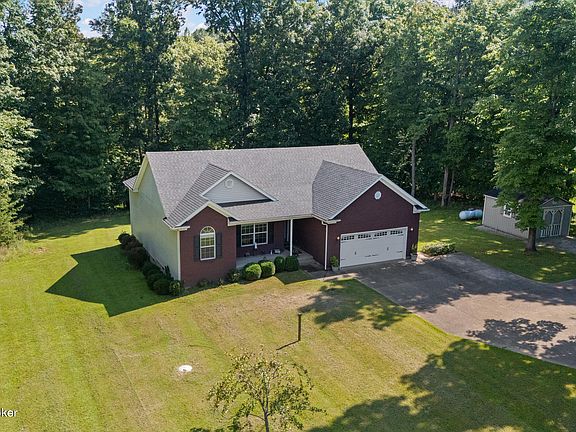 4th image of 210 E Indian Stone Rd
