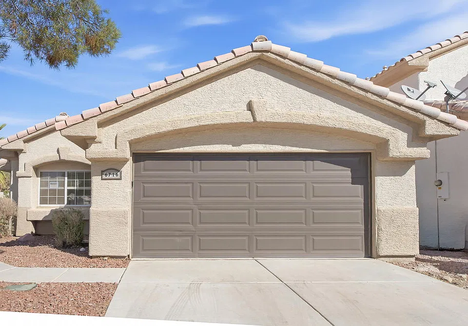 6716 Snake River Ave