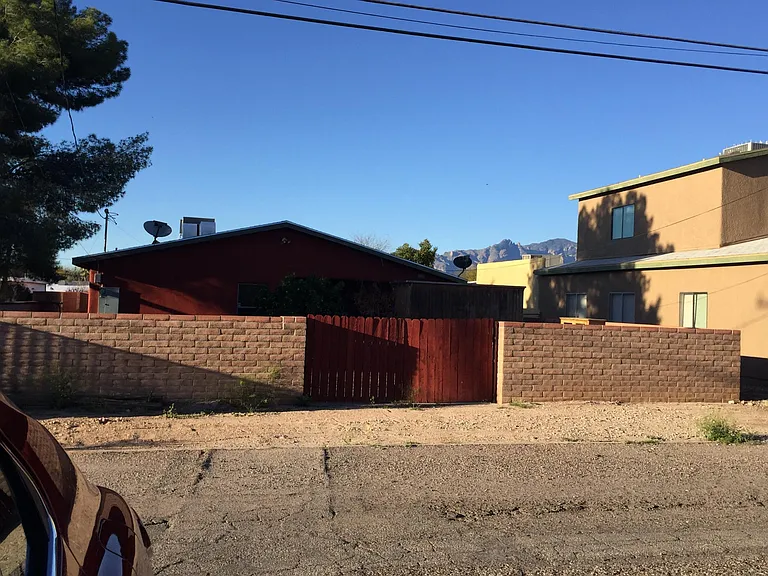832 E Lester St — Photo 13
