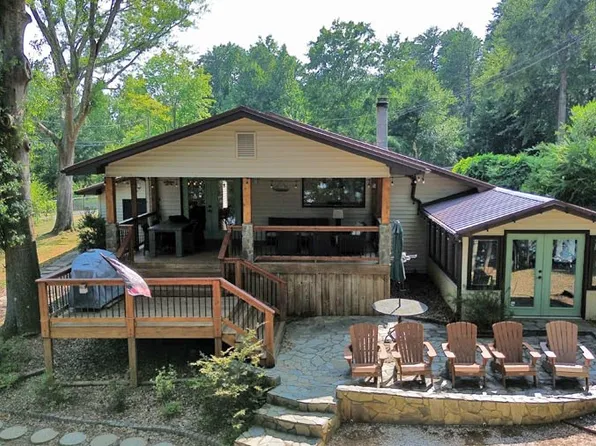148 Overlook Dr, Martin, GA 30557