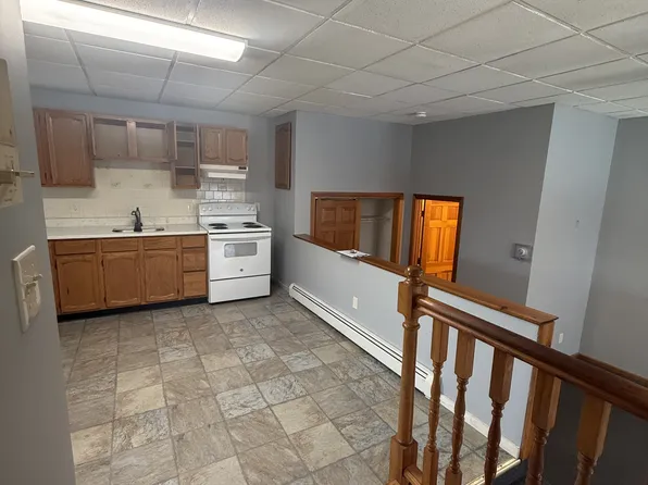 47-49 Foster St #1W, New Bedford, MA 02740