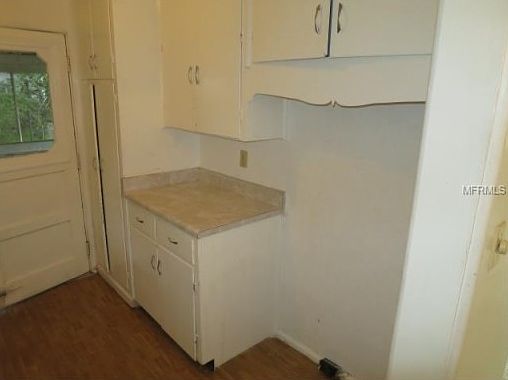 5th image of 10 Croton Dr