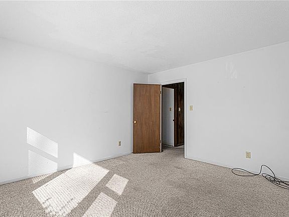 5th image of 145 Lin Tilley Rd