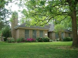 811 Companion Dr, Crosby, TX 77532