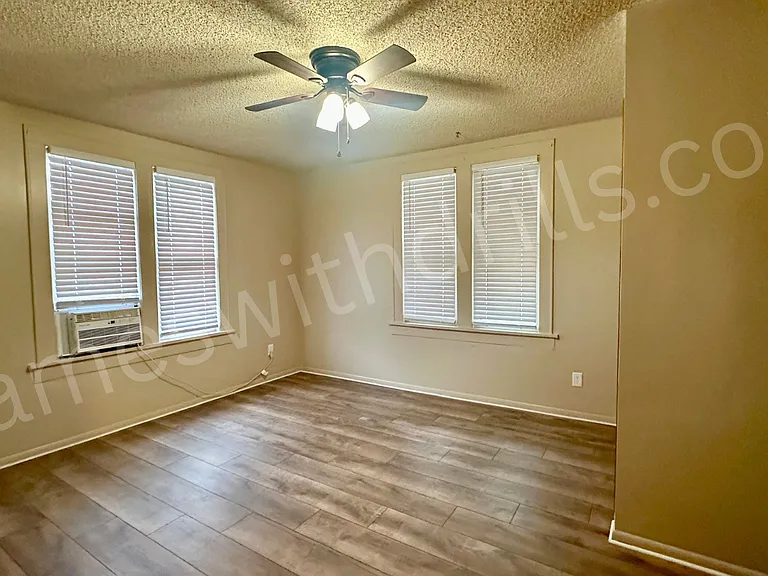 735 S Laura Ave — Photo 12