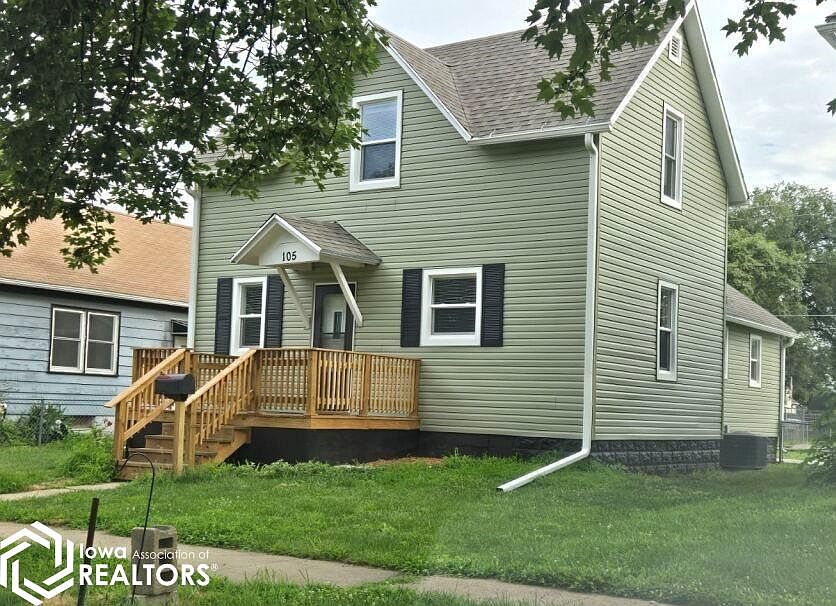1st image of 105 E Nuckols St