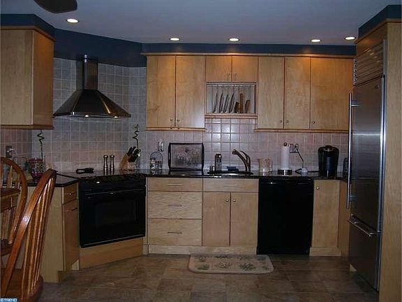 2nd image of 1349 Westminster Dr