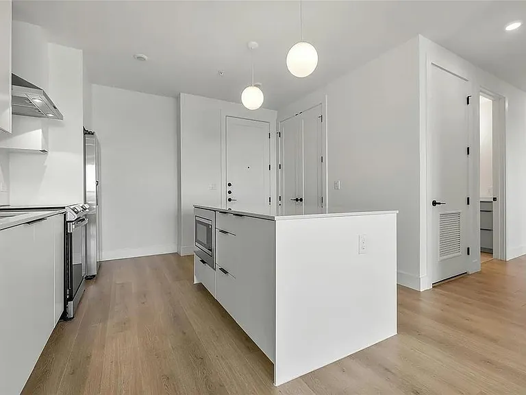 1701 Simond Ave #642 — Photo 9