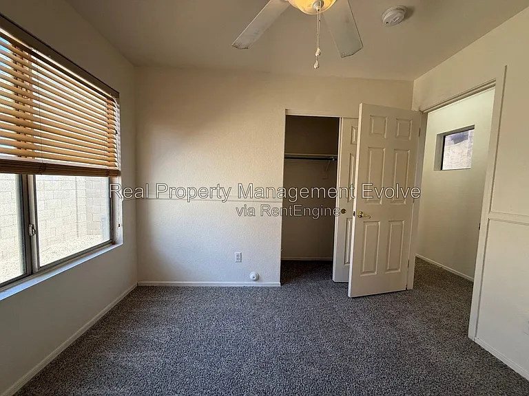 1021 W Park Ave — Photo 22