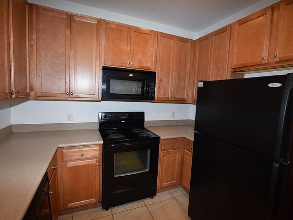 3rd image of 2280 Grand Central Pkwy APT 3