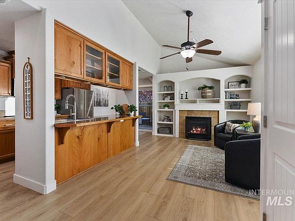 3rd image of 8907 W Candleston Ct
