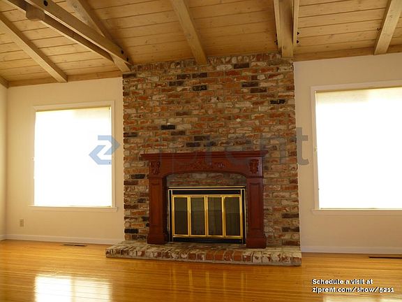 3rd image of 7 Camelford Ct