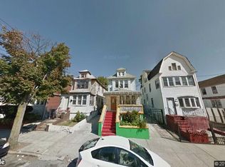 10415 131st St, South Richmond Hill, NY 11419
