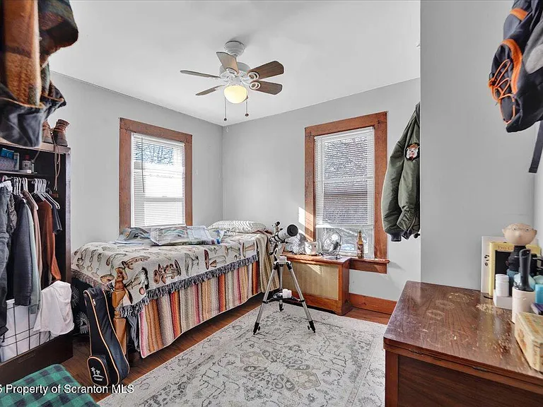 1026 Fairfield St — Photo 14