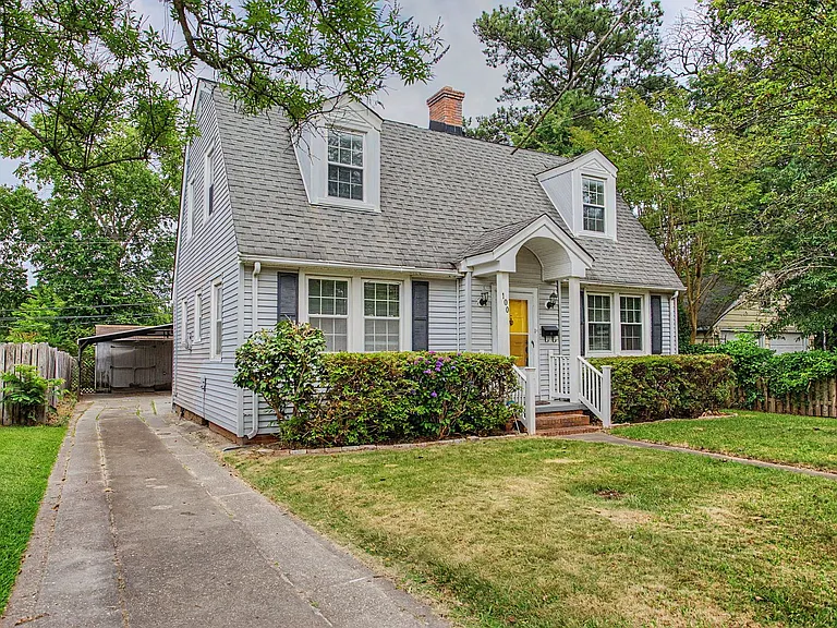 100 Chesterfield Rd — Photo 2