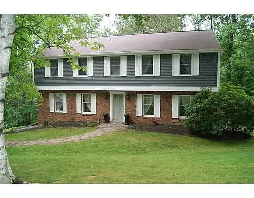 9825 Woodland Rd N photo 1
