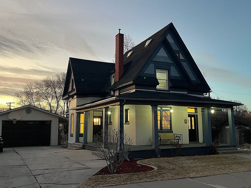 1st image of 2469 Van Buren Ave