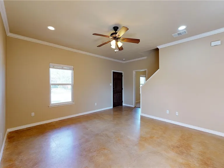 3412 Cullen Trl — Photo 15