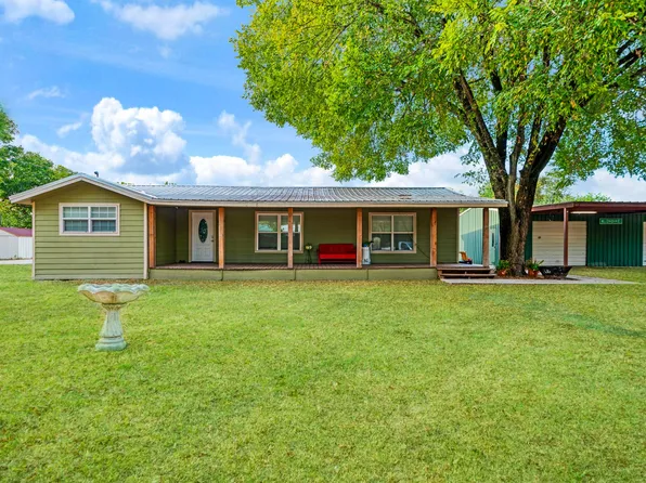 175 County Road 2032, Klondike, TX 75448