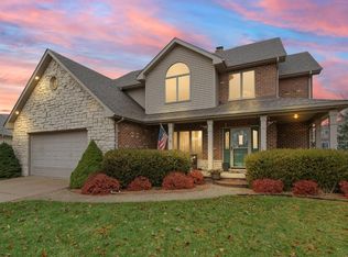117 Valley View Ln, Dyer, IN 46311