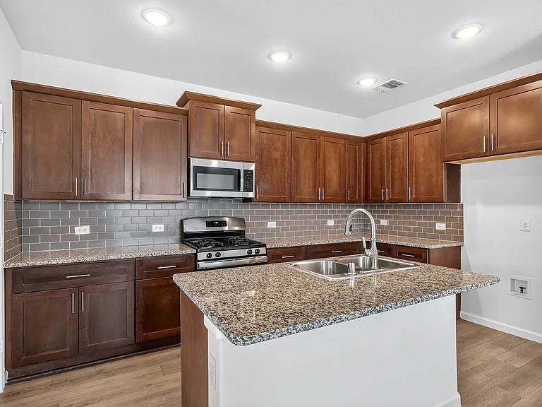 404 Vawter Dr — Photo 4