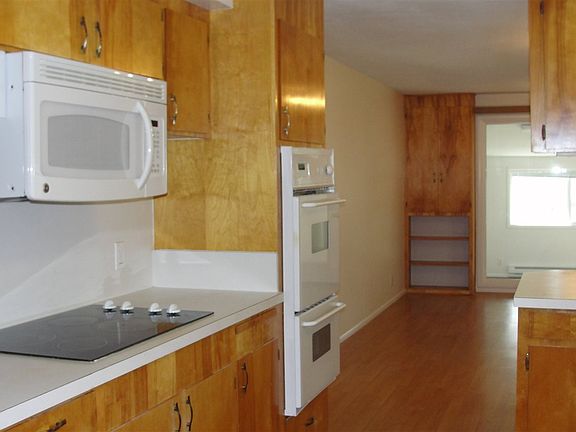 5th image of 205 Sunny Ln
