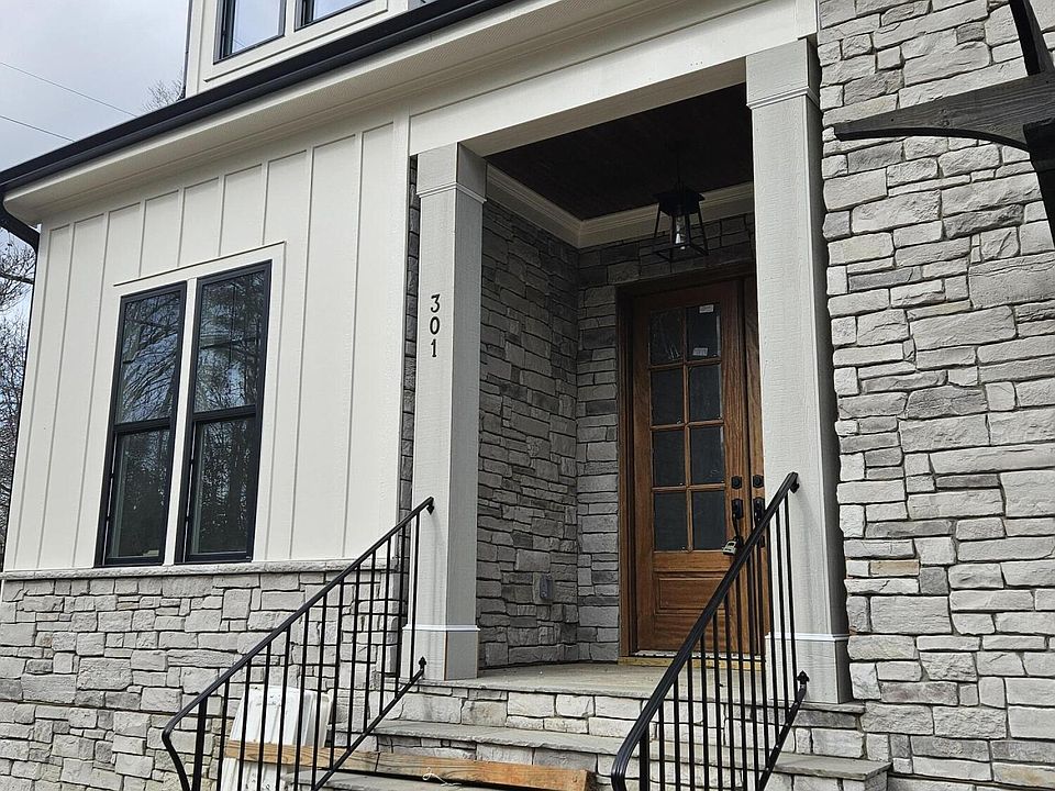 2nd image of 301 Webster St