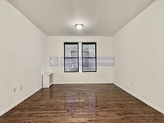 5th image of 44 Bennett Ave #2E2