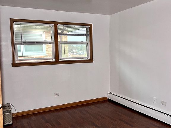 2nd image of 11519 S Kedzie Ave APT 59