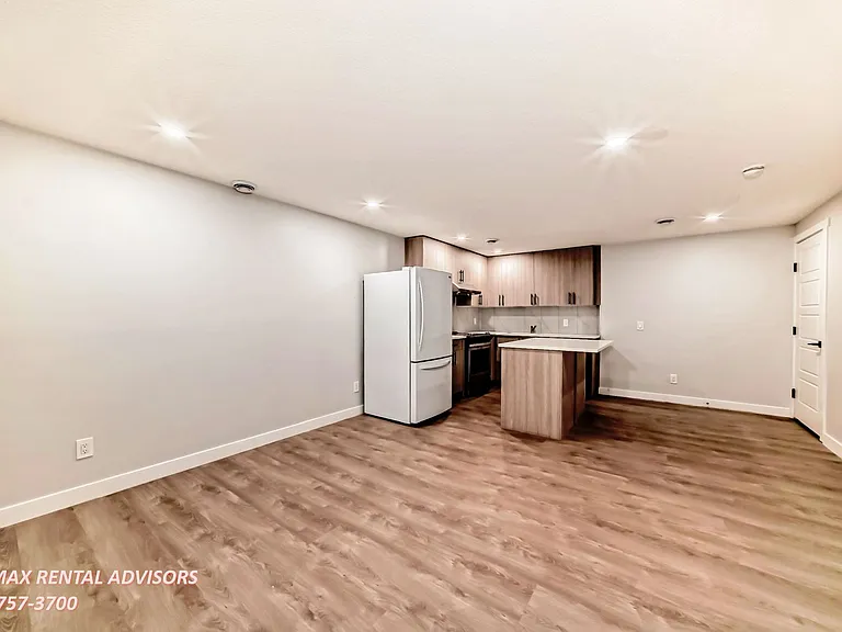 404 Lucas Blvd NW #BASEMENT — Photo 7