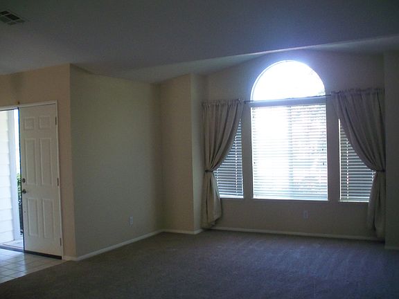 1st living room facing north