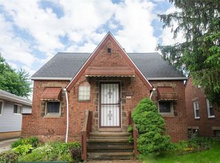 7811 Snow Rd, Parma, OH 44129