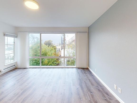 2nd image of 2321 Scott St APT 8