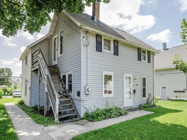 304 7th St NW, Rochester, MN 55901