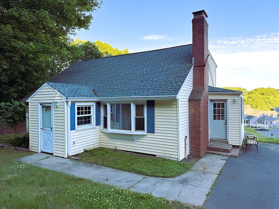 Front of beautiful home