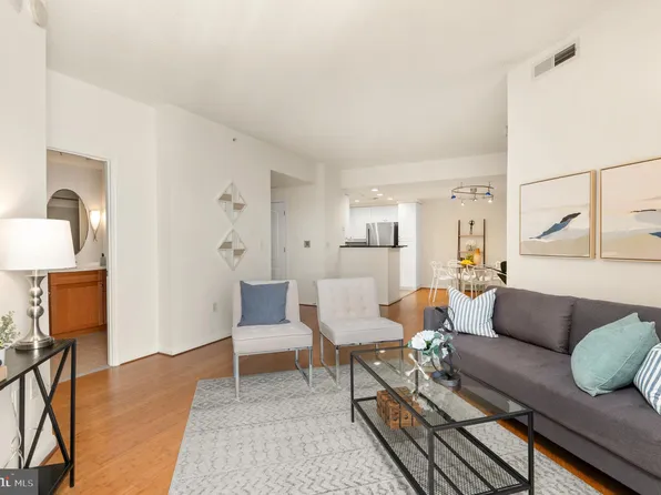 1111 11th St #408, Washington, DC 20001