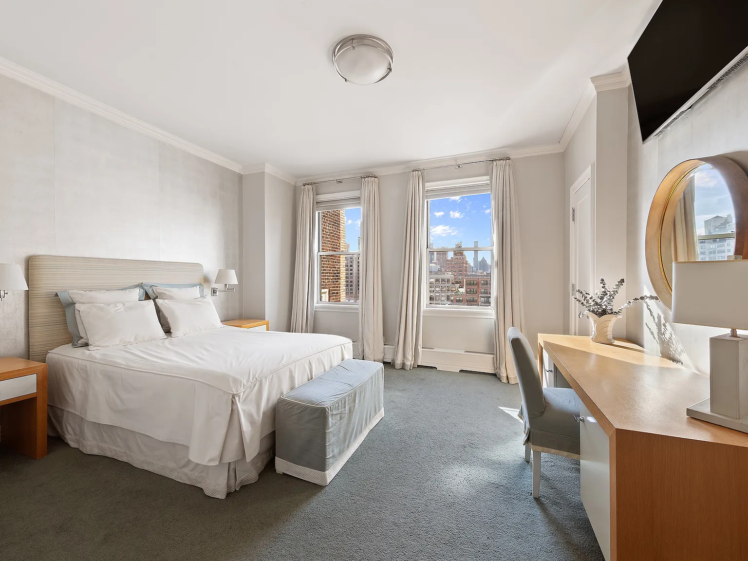 330 East 72nd Street — Photo 2